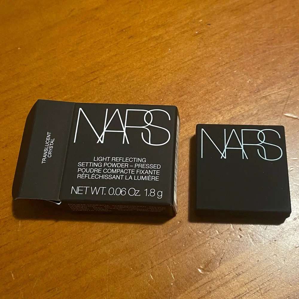 NARS Light Reflecting Setting Powder - Pressed